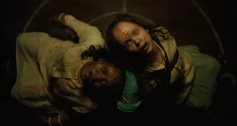 “¿Qué tal si simplemente lo descartan”: The Exorcist: Deceiver pierde al director David Gordon Green después de que la secuela directa de la obra maestra original fracasara en taquilla