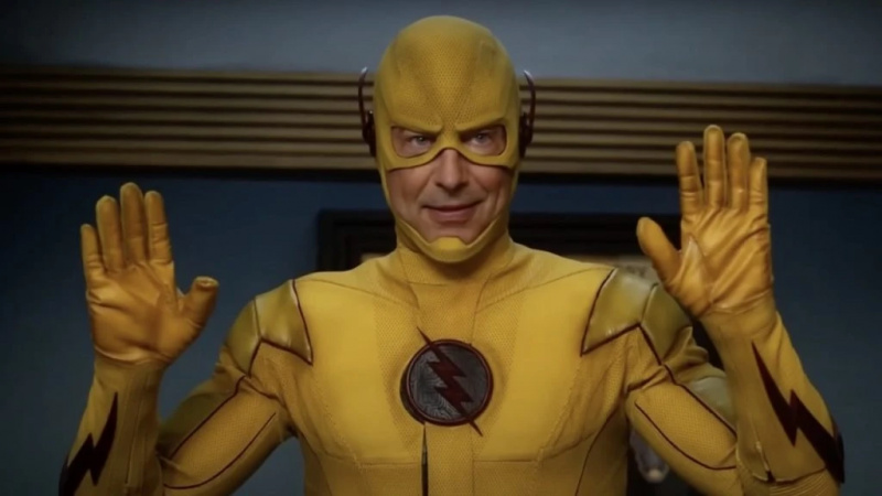'Es to atzīstu': Džeimss Gunns uzrunā Tomu Kavanu, kurš vēlas spēlēt Reverse-Flash DCU pēc Granta Gustina vēlmes atgriezties