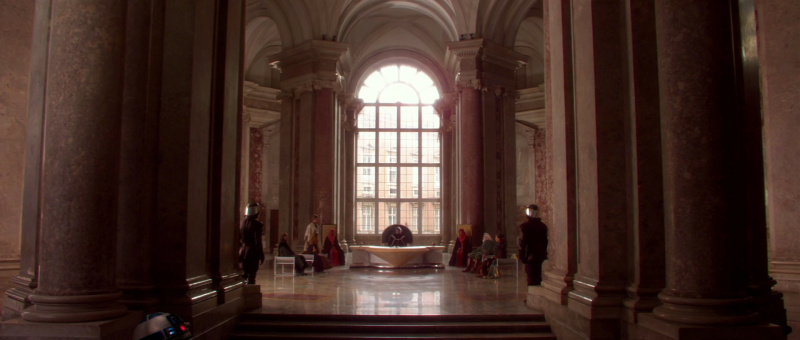  El"Royal Palace of Caserta" in Theed
